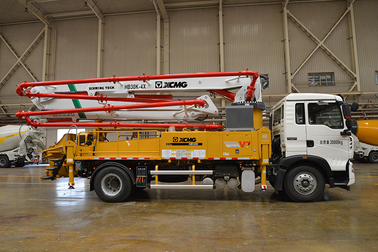 XCMG Schwing concrete pump truck HB30K China 30m small truck concrete pump with HOWO chassis price